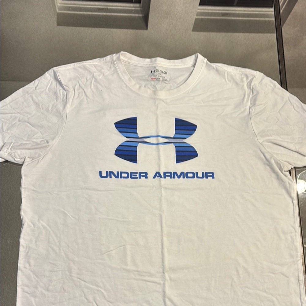 Under Armour Men's Tee with Blue Logo